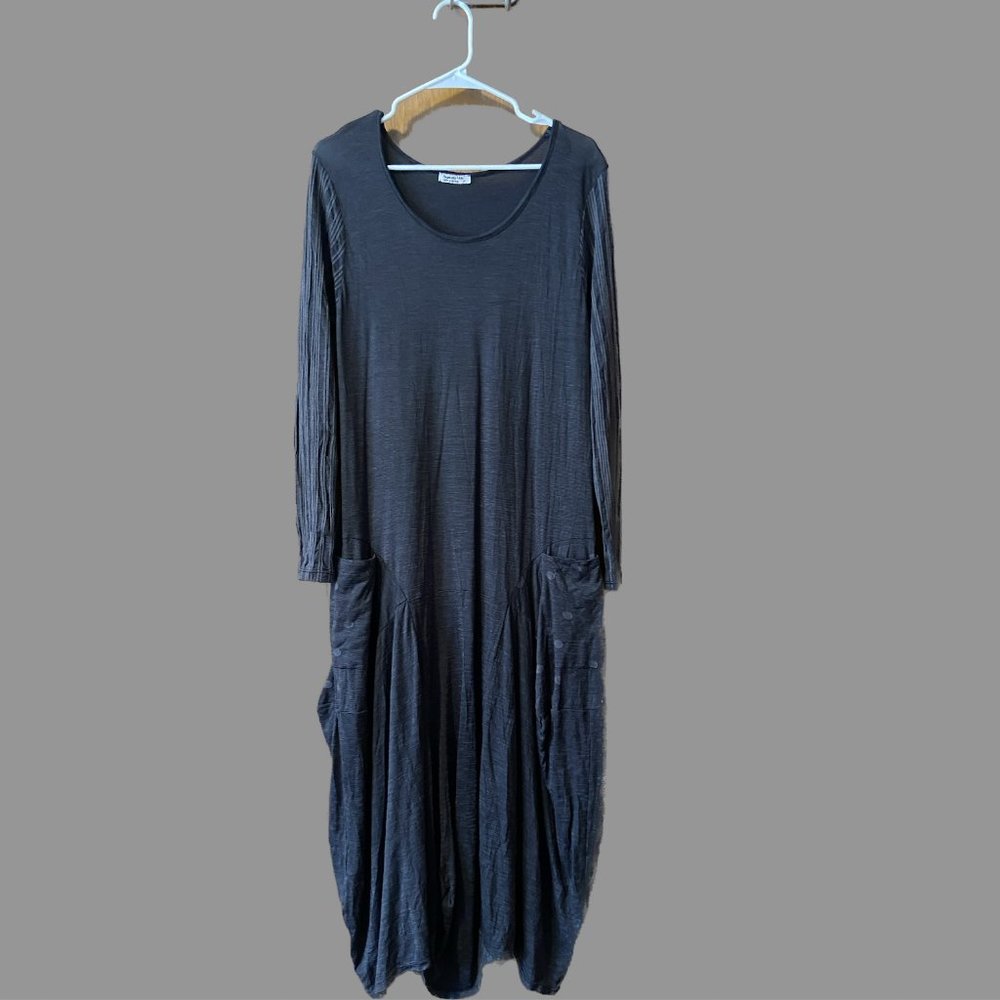 Gray merino wool knit dress with pockets